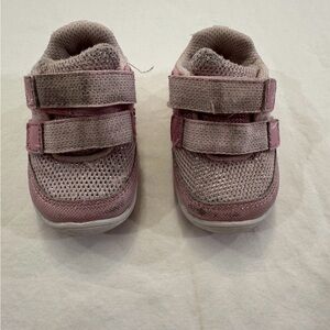 Stride Rite 360 3M Pink and Silver Sparkle Sneaker Wide Feet